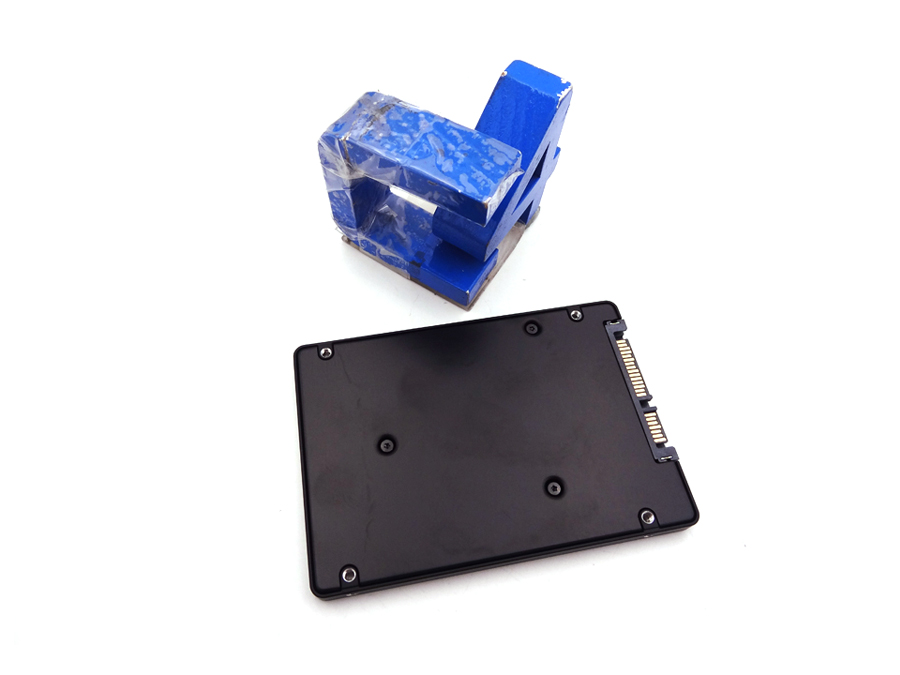 SAMSUNG MZ7LM1T9HMJP-00005 1.92TB PM863A SATA 6GBPS 2.5in SSD