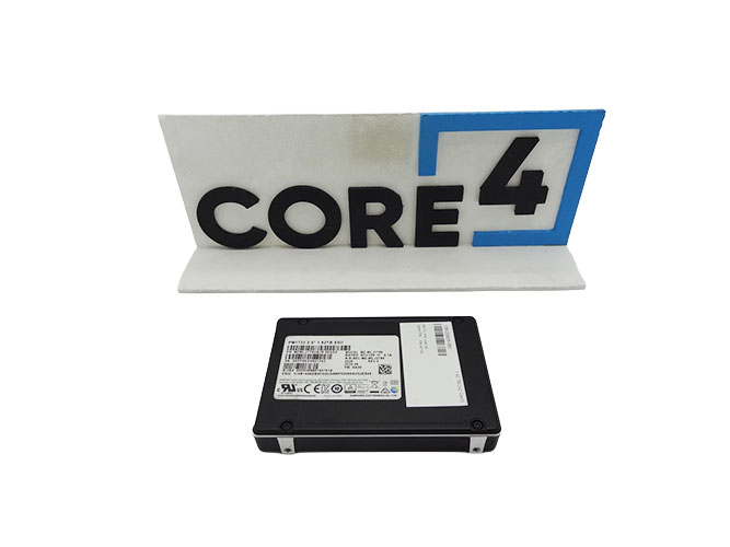 SAMSUNG MZWLJ1T9HBJR-00AG5 PM1733 1.92TB PCIe 4.0 NVME SSD