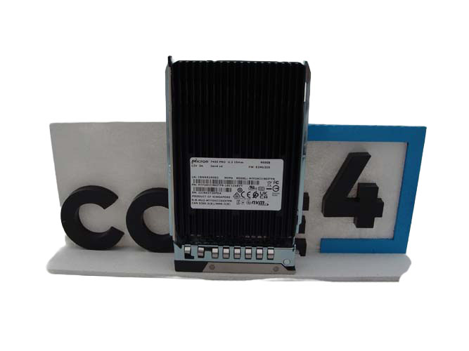 DELL NG1C6 960GB NVMe RI 2.5 U.3 SSD