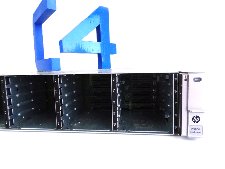 HP QW967A D3700 ENCLOSURE