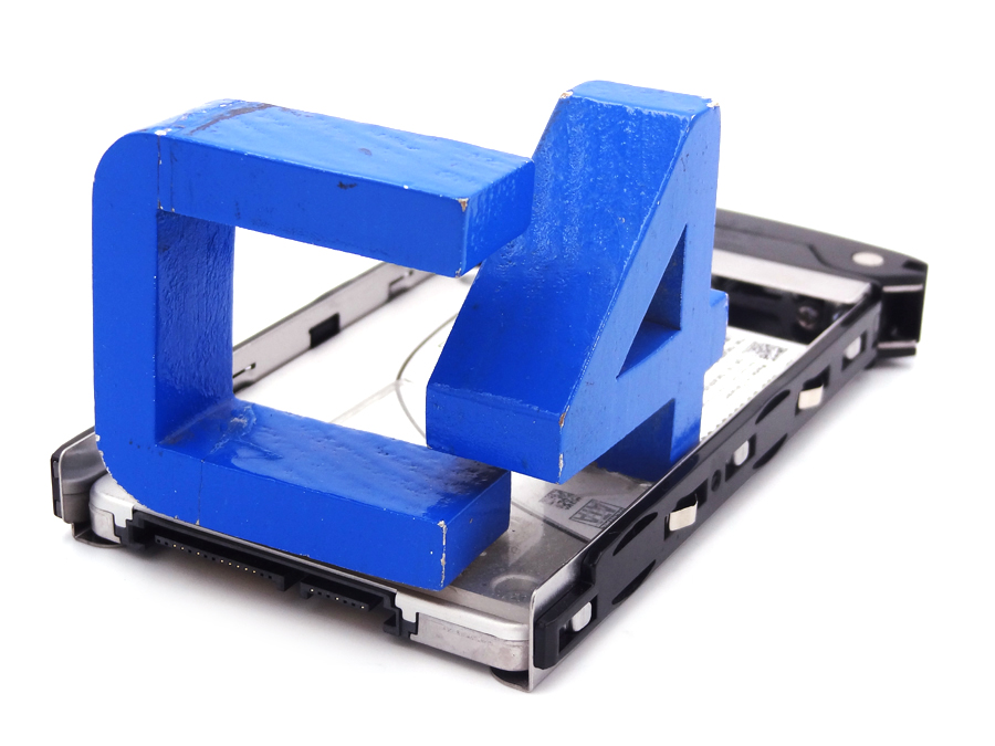 INTEL SSDSC2BB800G7R 800GB 6GBPS 2.5 S3520 SSD 