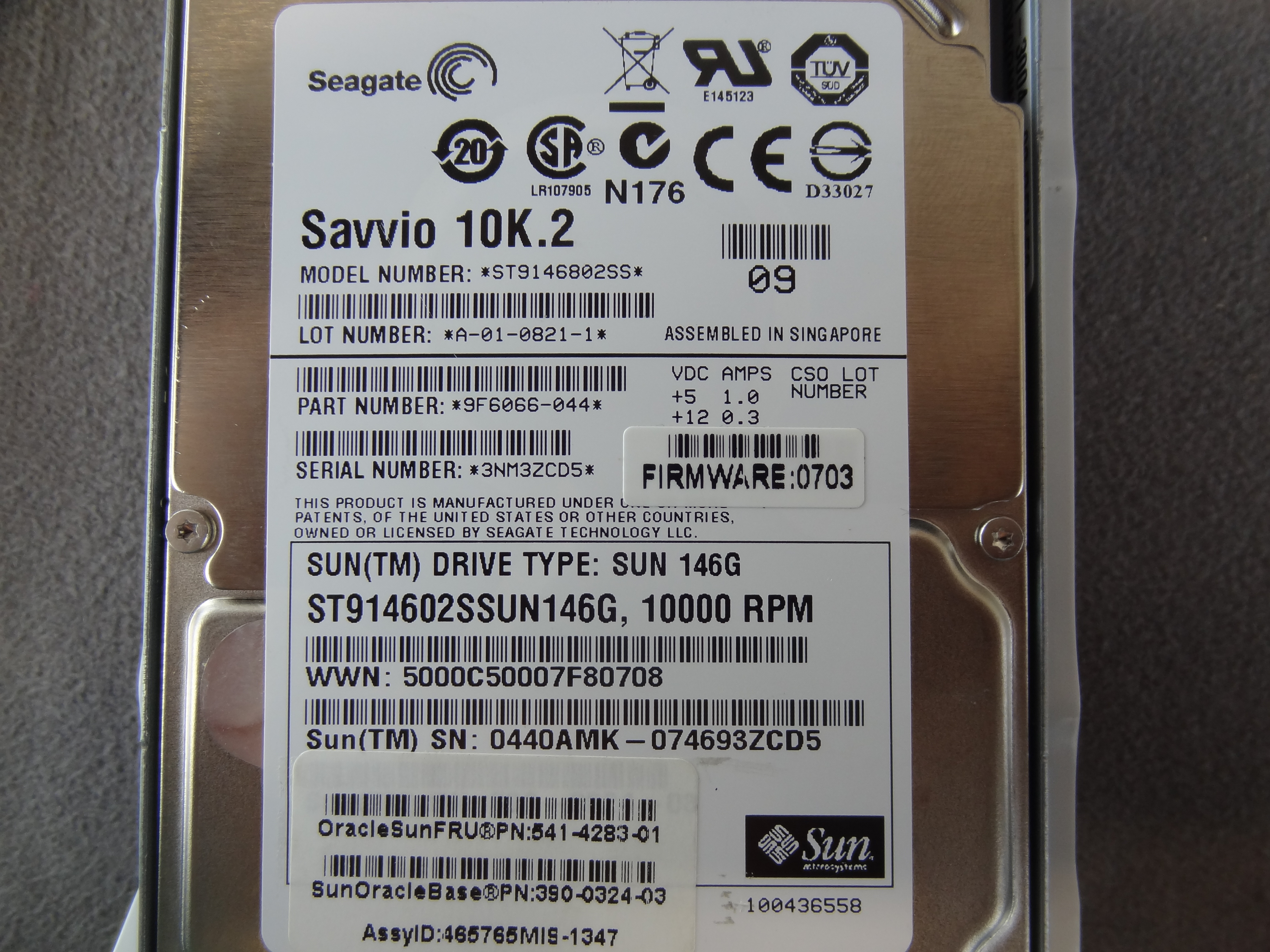 SUN 541-4283 146GB 10000 RPM SAS, Disk Assembly with 1 bracket and 1 of the following disks